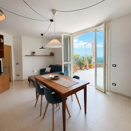 Appartamento Piscina, Terrazza Panoramica E Parcheggio Cipressa